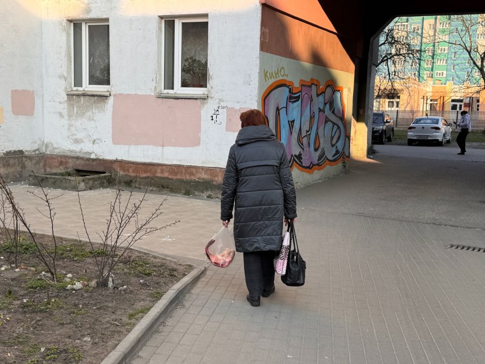 Теперь без шуток: пенсионеров освобождают от оплаты за свет и капремонт в июне - добротная льгота