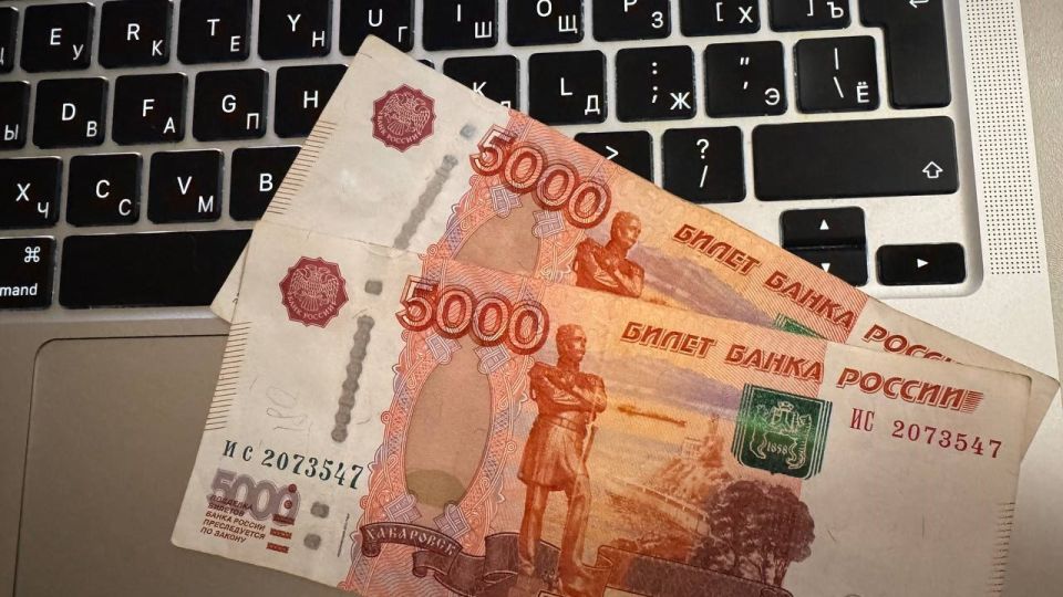2 июля переведут на карту по 11 500 рублей: выплаты ежемесячно - кто получит