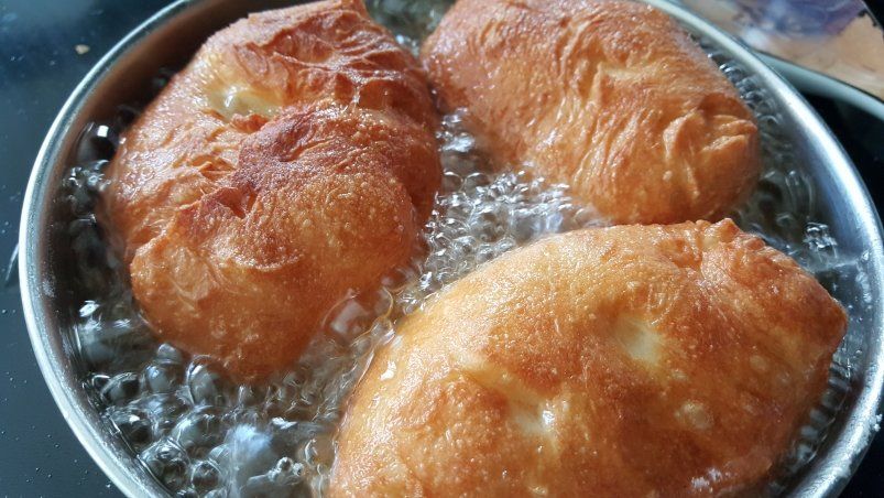 Быстрые пирожки с мясом за 15 минут: вкуснее, чем у бабушки — беляши в пролете