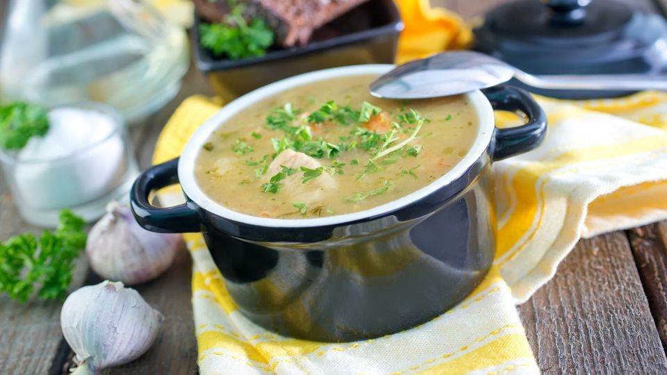 Восхитительный суп с фаршем станет вашим коронным блюдом: вкуснятина готовится на раз-два