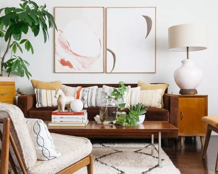 Как правильно расставить диван: секреты идеального интерьера