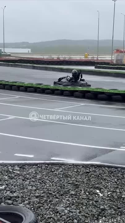   !         
