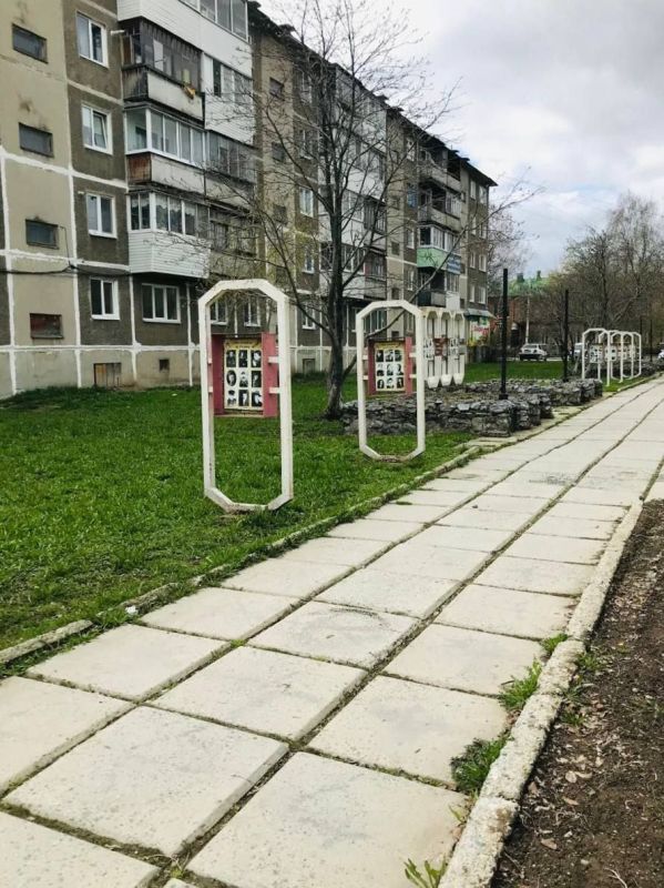               ,        80- 