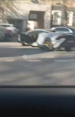   : Mercedes  Lamborghini  