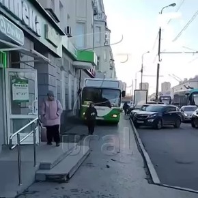 Водители автобусов придумали, как объезжать пробки в Екатеринбурге