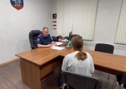 В Свердловской области перед судом предстала местная жительница по уголовному делу об убийстве малолетней