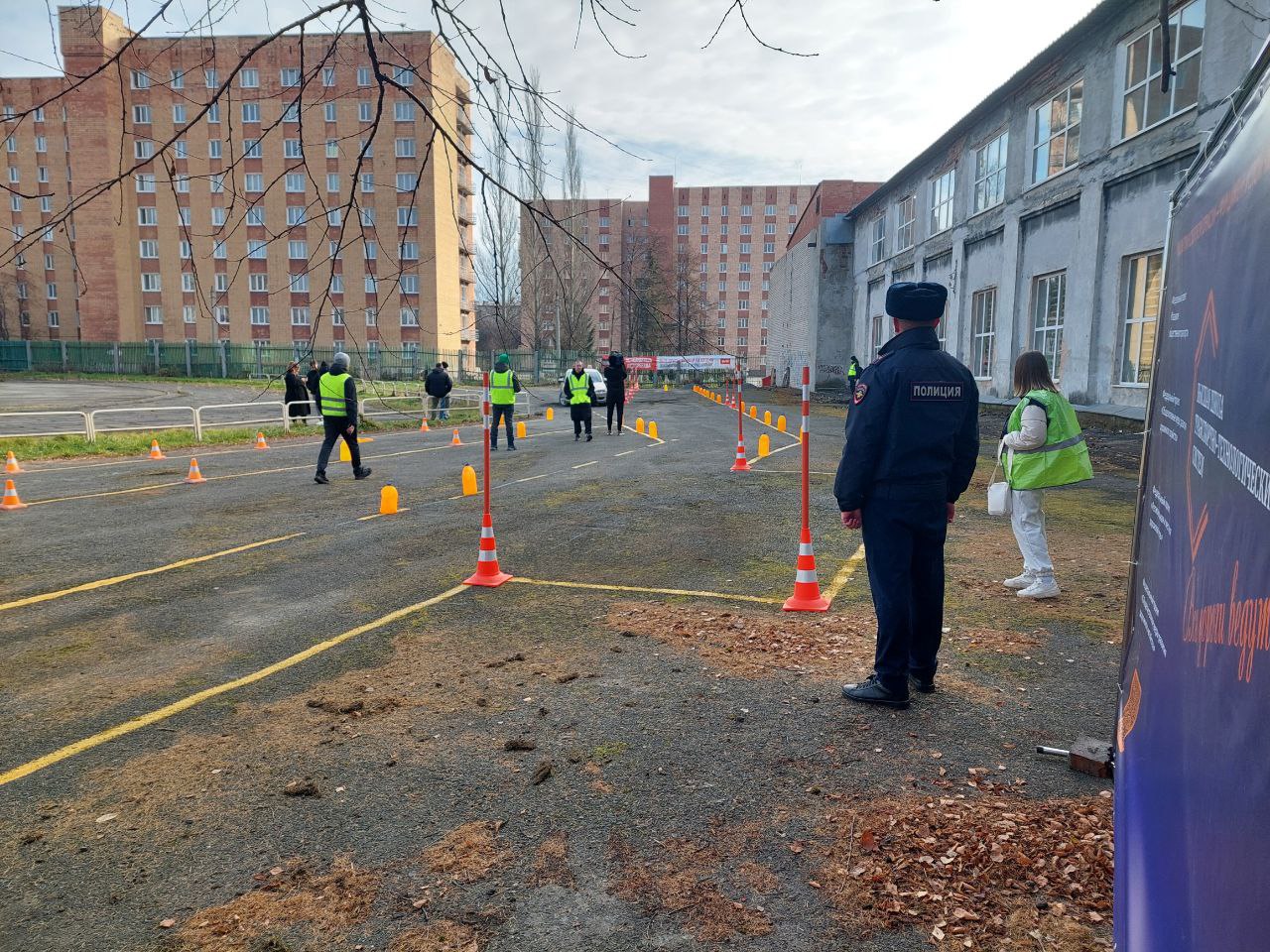 В Свердловской области определены сильнейшие в конкурсе водительского мастерства «Автозачётка-2025» В Свердловской области определены сильнейшие в конкурсе водительского мастерства «Автозачётка-2025»