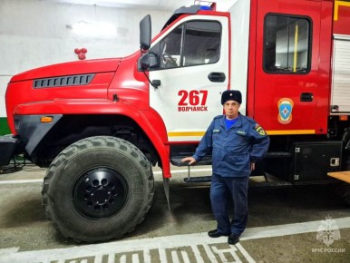 День автомобилиста: профессионалам за рулём пожарной техники
