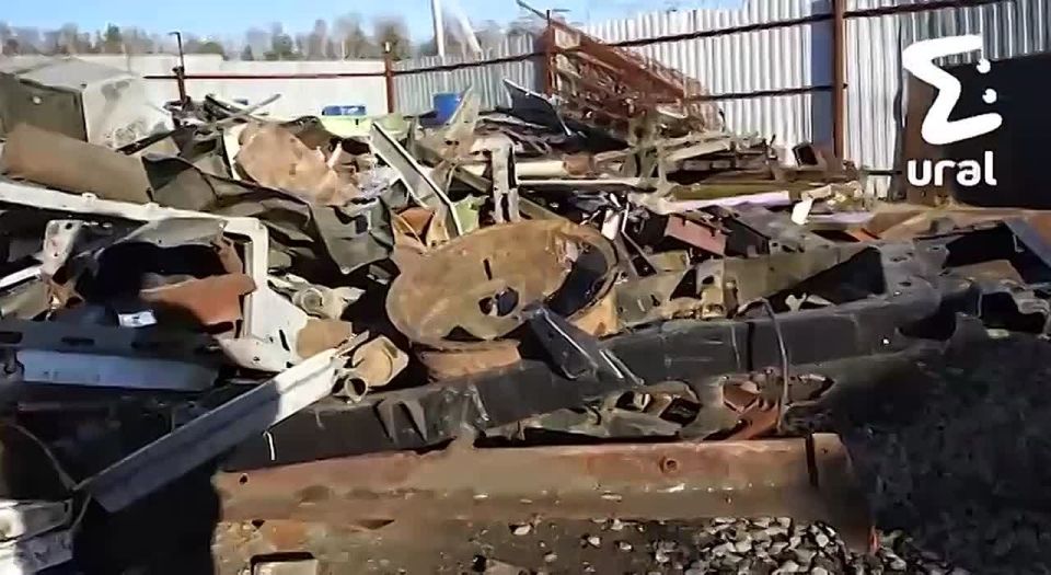 Восемь тонн металла изъяли из нелегальной металлоломки на Сибирском тракте в Екатеринбурге