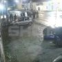 Парень с заведённой бензопилой набросился на толпу людей в Свердловской области