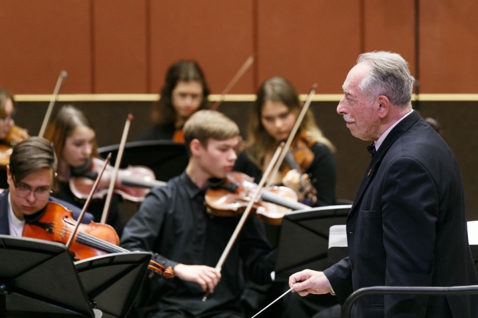 Денис Паслер присвоил звание «Почётный гражданин Свердловской области» Вольфу Усминскому