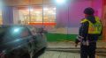 Автомобиль сбил трех детей на тротуаре в Ревде Свердловской области, двое из них погибли, еще один находится в реанимации, сообщили в региональной Госавтоинспекции