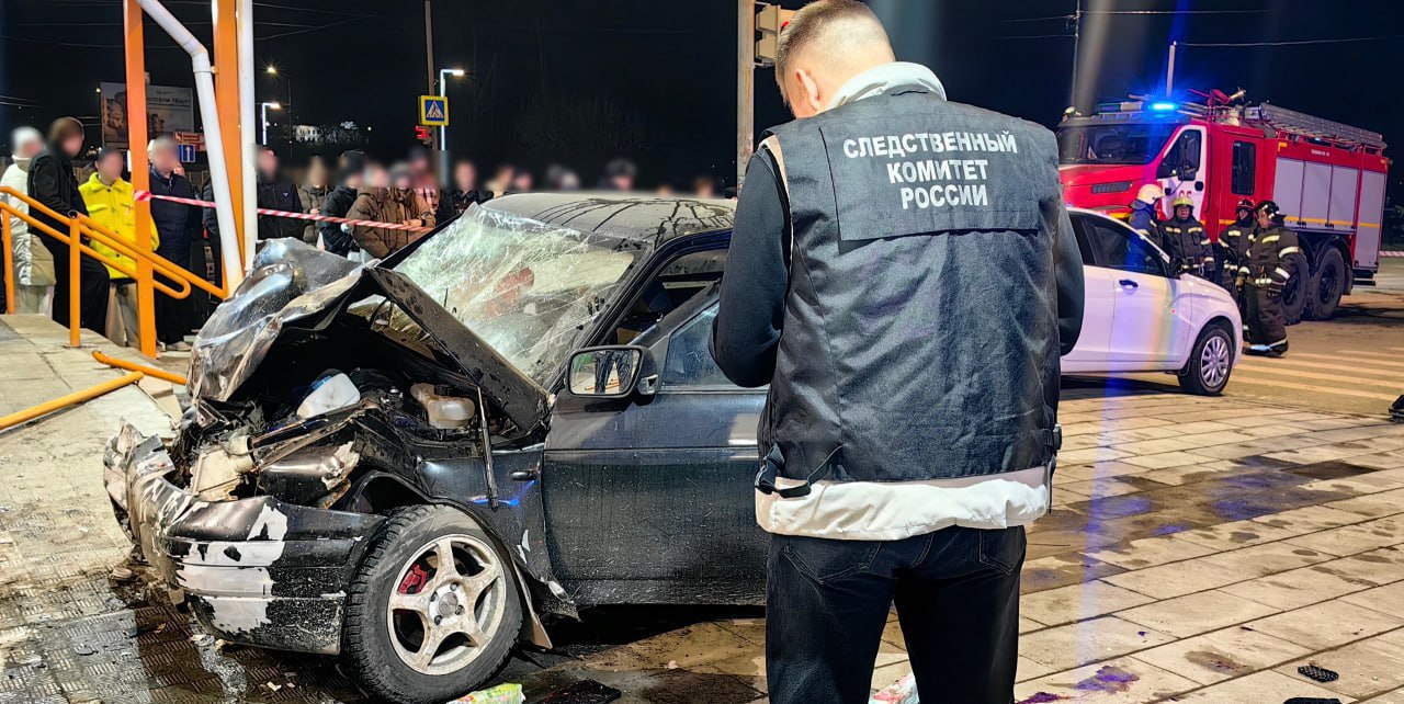 «Город у нас весь плачет. У нас даже дождь пошёл» «Город у нас весь плачет. У нас даже дождь пошёл»