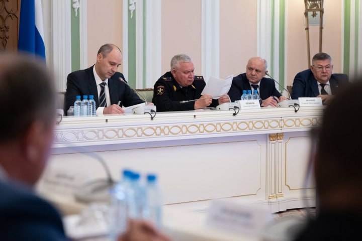 Паслер потребовал усилить антитеррористическую безопасность Свердловской области