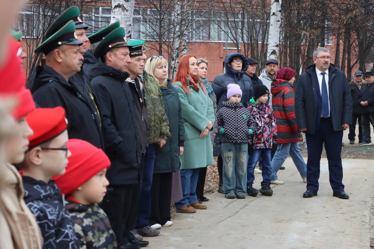 В Лесном на время благоустройства «Территории юности» изъяли капсулу с землей из Брестской крепости В Лесном на время благоустройства «Территории юности» изъяли капсулу с землей из Брестской крепости