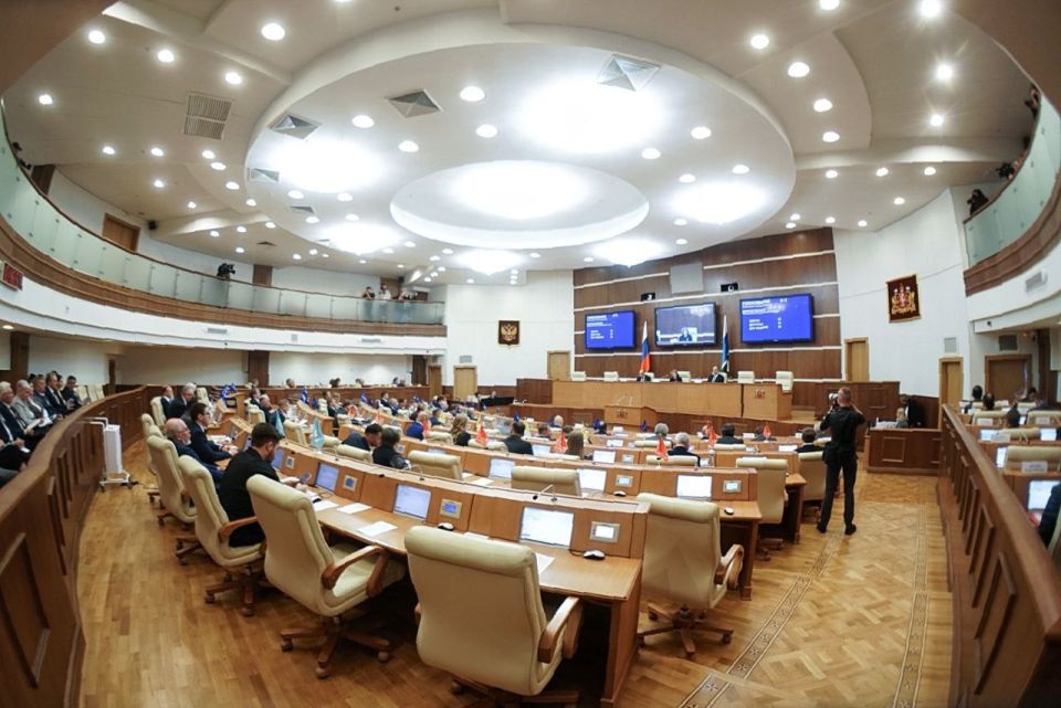 Артём Жога: Принял участие в заседании Законодательного Собрания Свердловской области