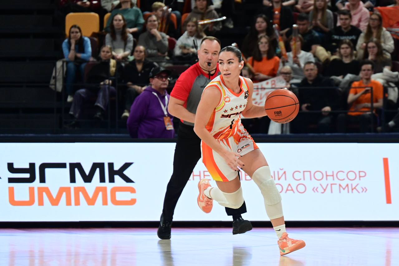 «УГМК» обыгрывает «Надежду» после первой половины матча за Суперкубок России - 41:34 «УГМК» обыгрывает «Надежду» после первой половины матча за Суперкубок России - 41:34