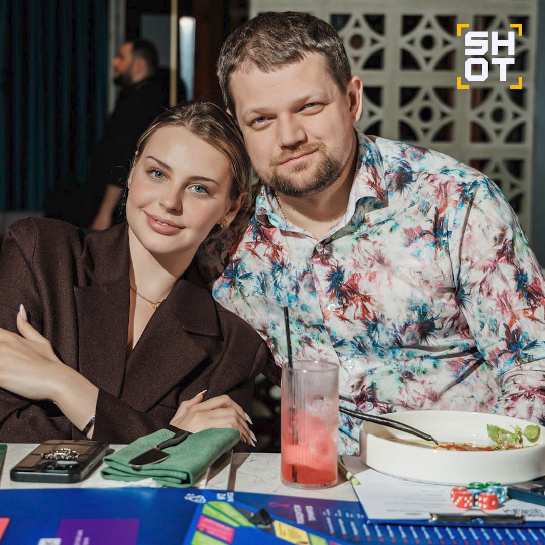 Депутата свердловского Заксобрания Станислава Блохина обвинили в нападениях, избиениях и сталкинге Депутата свердловского Заксобрания Станислава Блохина обвинили в нападениях, избиениях и сталкинге