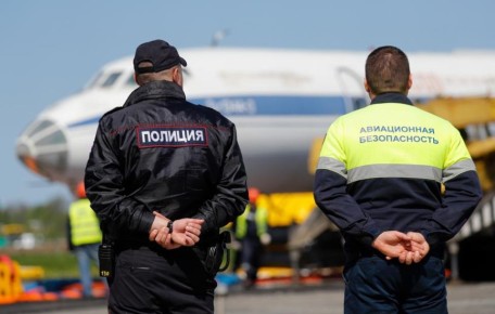 1 В Свердловской области усиливают охрану стратегических объектов и авиации