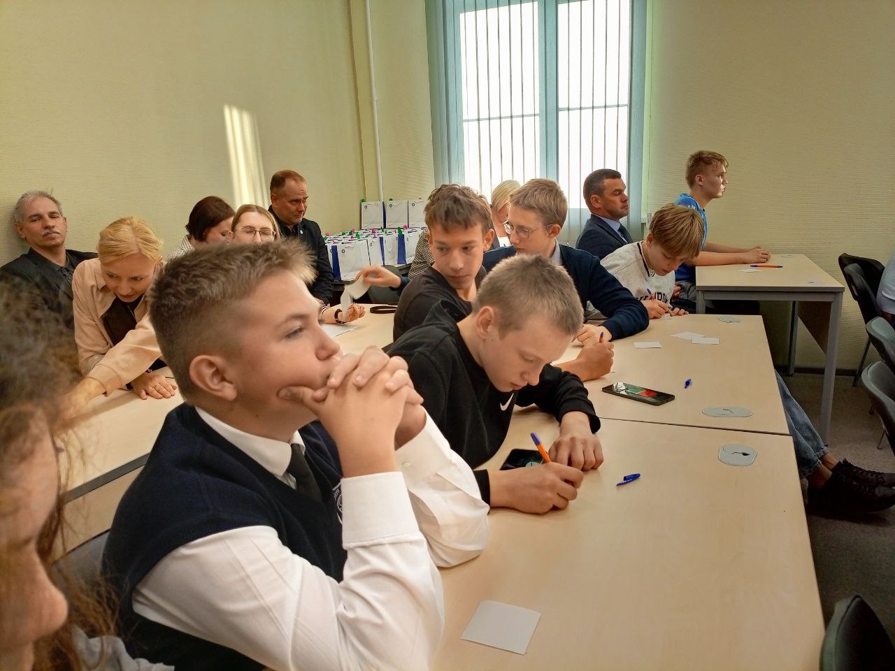 Сегодня в новом номере «Областной газеты» вышли тематические страницы, посвященные проекту «ОГ» для юных журналистов «ОГ-ого!» Сегодня в новом номере «Областной газеты» вышли тематические страницы, посвященные проекту «ОГ» для юных журналистов «ОГ-ого!»