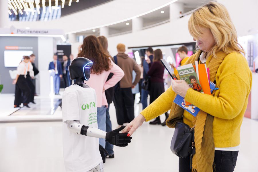 Более 50 компаний представляют свои цифровые разработки на «Форуме будущего» в «Екатеринбург ЭКСПО» Более 50 компаний представляют свои цифровые разработки на «Форуме будущего» в «Екатеринбург ЭКСПО»