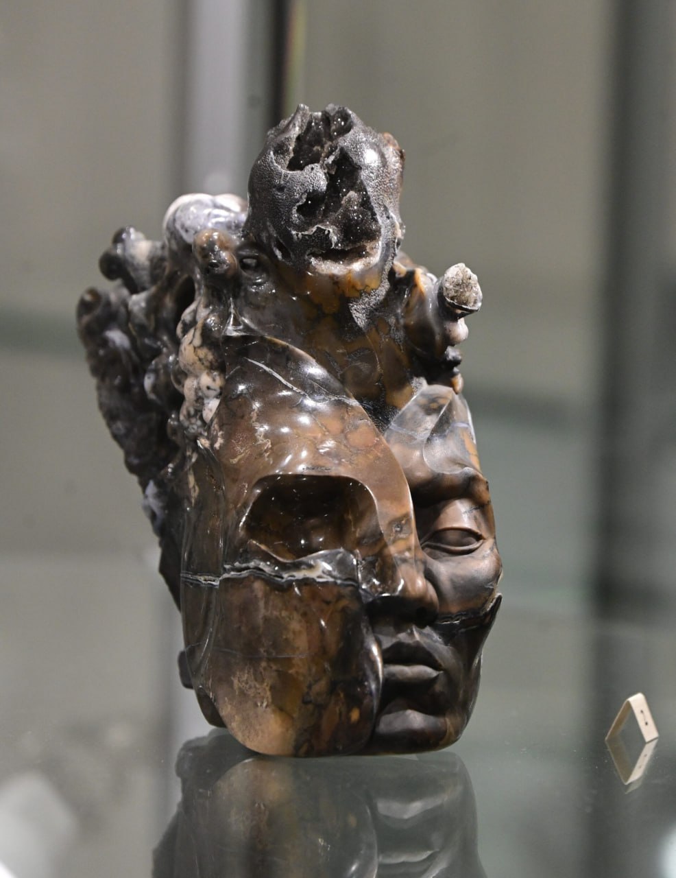 Искусное зеркало времени: в Екатеринбурге представили победителей XХVI Всероссийского конкурса «Металл, камень, идея» Искусное зеркало времени: в Екатеринбурге представили победителей XХVI Всероссийского конкурса «Металл, камень, идея»