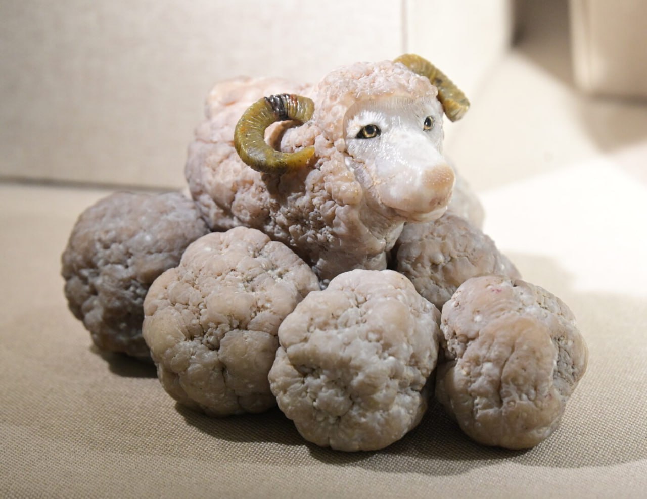 Искусное зеркало времени: в Екатеринбурге представили победителей XХVI Всероссийского конкурса «Металл, камень, идея» Искусное зеркало времени: в Екатеринбурге представили победителей XХVI Всероссийского конкурса «Металл, камень, идея»