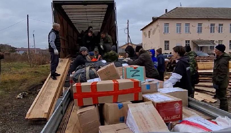 Почти 30 тонн гуманитарного груза отправили из Ирбита в зону СВО
