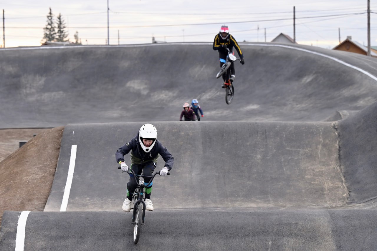 Денис Паслер открыл первый в Свердловской области модульный Дом культуры в сельской территории Денис Паслер открыл первый в Свердловской области модульный Дом культуры в сельской территории