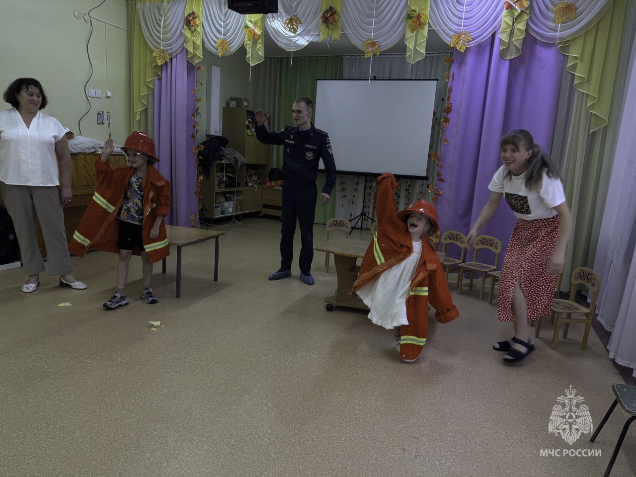 Эстафета пожарной безопасности для самых маленьких Эстафета пожарной безопасности для самых маленьких
