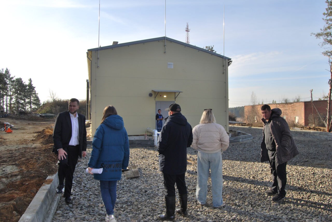 ГЛАВный контроль: глава Белоярского округа Григорий Вихарев вместе с обозревателем «ОГ» Михаилом Батуриным проинспектировали работы на социально важных объектах ГЛАВный контроль: глава Белоярского округа Григорий Вихарев вместе с обозревателем «ОГ» Михаилом Батуриным проинспектировали работы на социально важных объектах