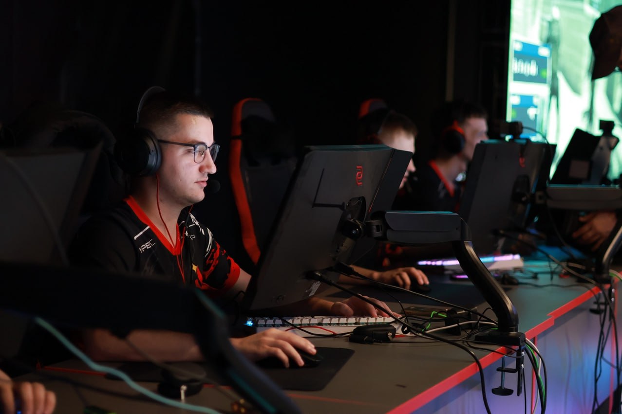 Всероссийские соревнования по киберспорту стартовали в Свердловской области Всероссийские соревнования по киберспорту стартовали в Свердловской области