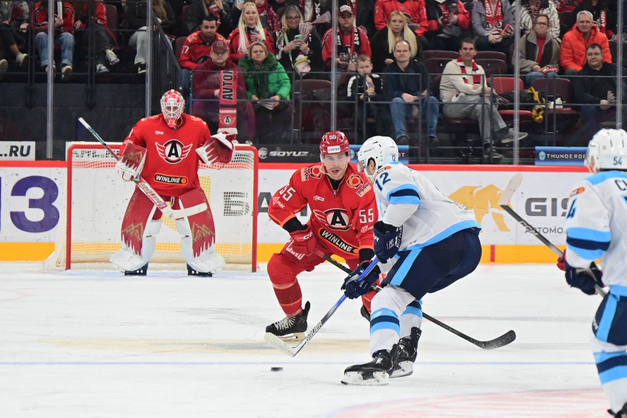 «Автомобилист» проехался по «Сибири»! «Шоферы» разгромили гостей из Новосибирска в Екатеринбурге - 7:1! «Автомобилист» проехался по «Сибири»! «Шоферы» разгромили гостей из Новосибирска в Екатеринбурге - 7:1!