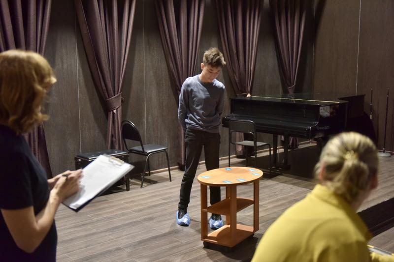 Жребий брошен: в Екатеринбурге стартовал десятый Демидовский международный юношеский конкурс скрипачей Жребий брошен: в Екатеринбурге стартовал десятый Демидовский международный юношеский конкурс скрипачей