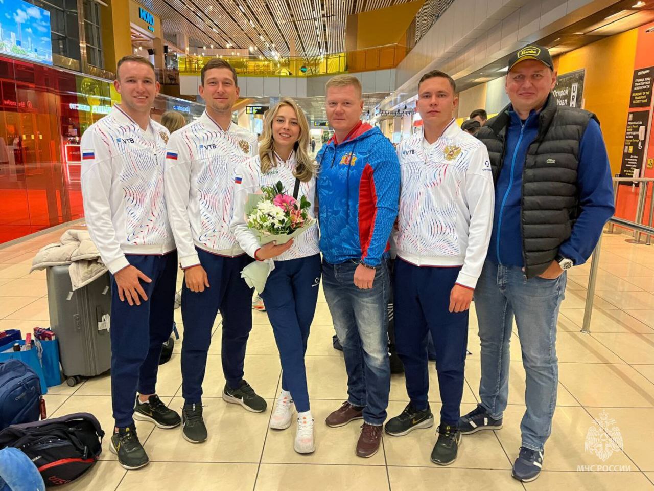 Сегодня в Екатеринбурге встретили спортсменов, успешно выступивших на Чемпионате Мира по пожарно-спасательному спорту Сегодня в Екатеринбурге встретили спортсменов, успешно выступивших на Чемпионате Мира по пожарно-спасательному спорту