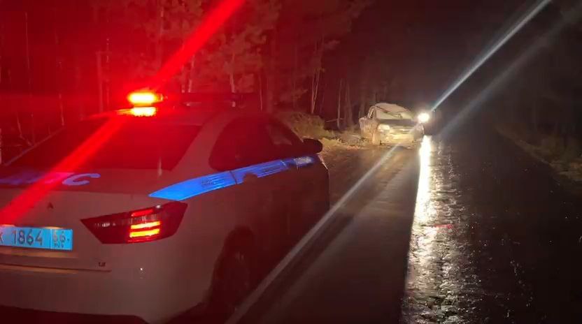 В Алапаевском районе коллективная безответственность привела к гибели пассажирки: друзья не остановили пьяного водителя без прав