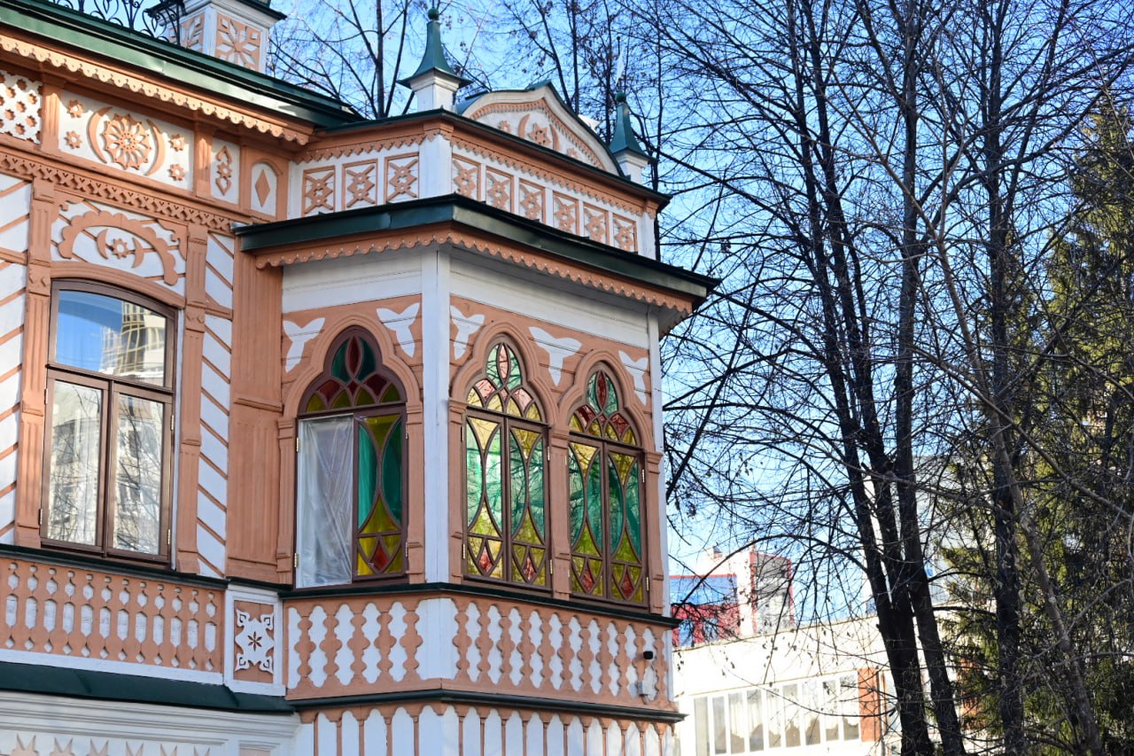 Урал отмечает 130-летие Дома Агафуровых Урал отмечает 130-летие Дома Агафуровых