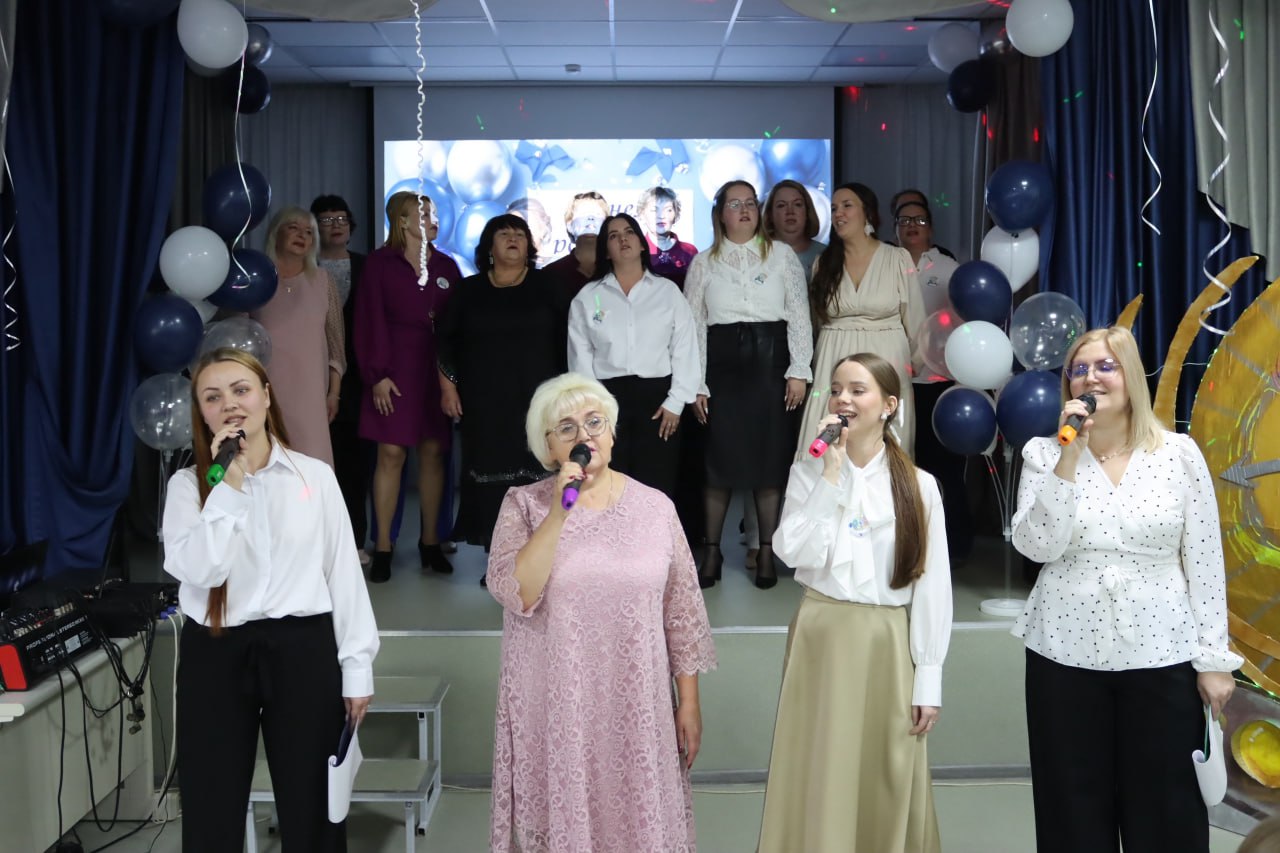 В Лесном Полипрофильный техникум им. Терёшкина отметил 60-летие В Лесном Полипрофильный техникум им. Терёшкина отметил 60-летие