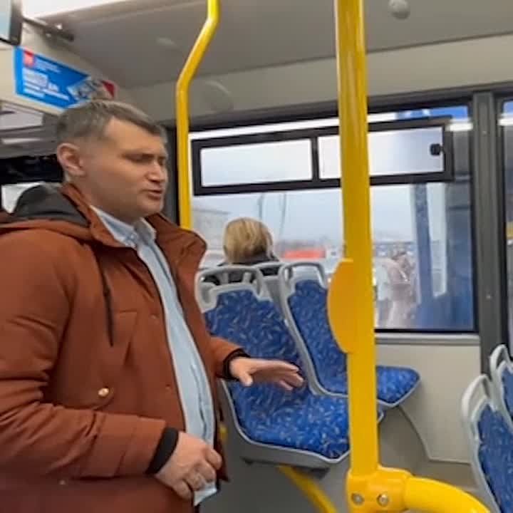 Самый весёлый водитель автобуса найден в Сургуте