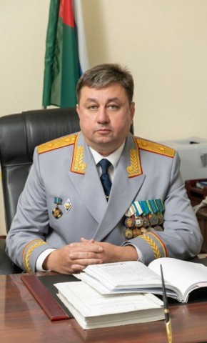 Поздравление руководителя СУ СК России по Свердловской области генерал-майора юстиции Б.В. Францишко с Днём народного единства