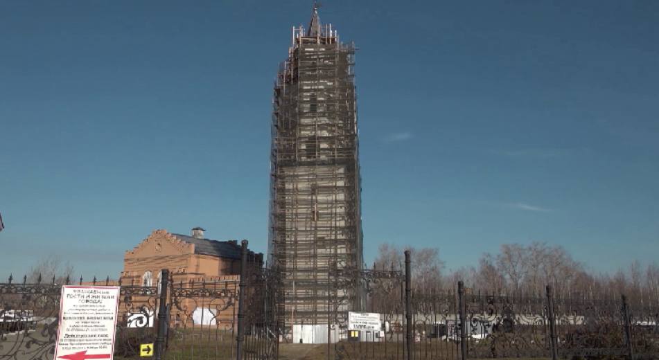 123Впервые за три века со дня создания знаменитую Невьянскую наклонную башню полностью отреставрируют