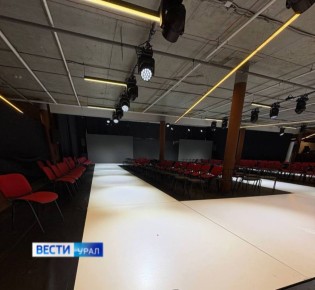 Вместе с дизайнерами, представителями брендов и организаторами Недели моды в Екатеринбурге корреспондент Елизавета Ченцова участвоваала в обсуждении модных трендов и коллекций