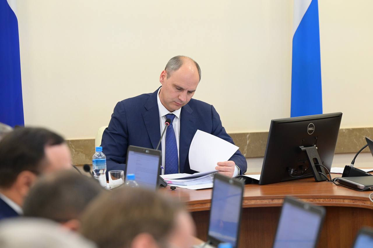Денис Паслер рассмотрел на заседании правительства важные для уральцев вопросы