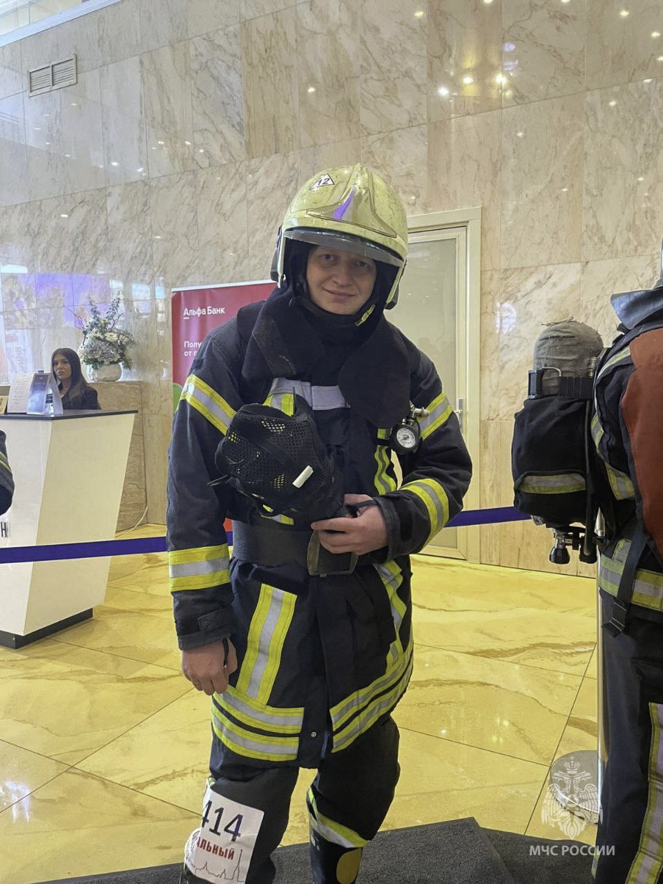 Свердловские огнеборцы преодолевают высоту Свердловские огнеборцы преодолевают высоту