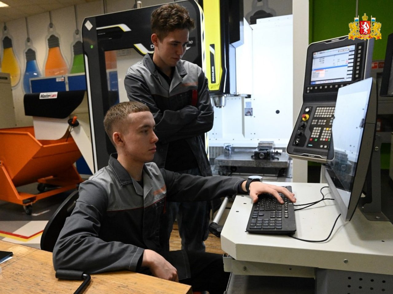 Будущее рабочих кадров обсуждают на Уральском образовательном форуме среднего профессионального образования Будущее рабочих кадров обсуждают на Уральском образовательном форуме среднего профессионального образования