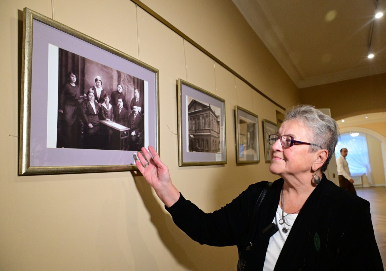 Сказка с телефоном: Екатеринбург отмечает 130-летие Дома-усадьбы Агафуровых Сказка с телефоном: Екатеринбург отмечает 130-летие Дома-усадьбы Агафуровых