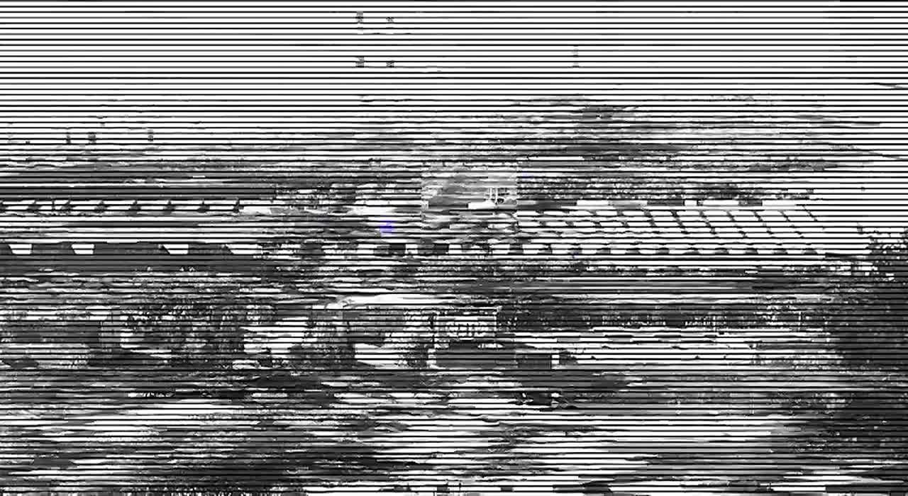 Двое мужиков в Магнитогорске вытащили из подъезда тело, завёрнутое в ковёр