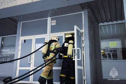 Школьные уроки прервались из-за "пожара"!