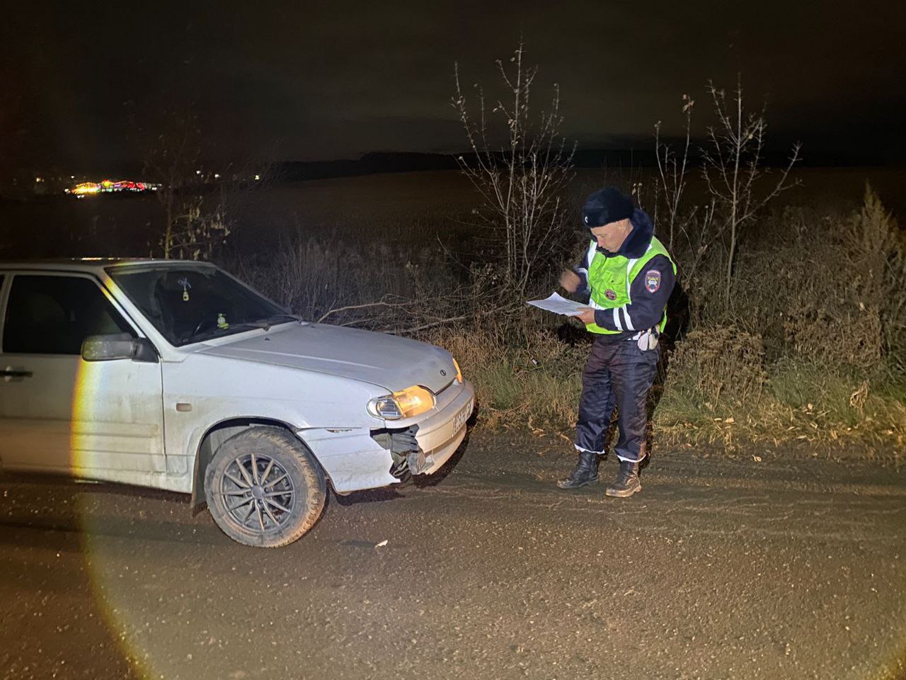 В Арамиле сотрудники Госавтоинспекции устанавливают обстоятельства ДТП с участием «молодого» водителя, в результате которого пострадал ребенок В Арамиле сотрудники Госавтоинспекции устанавливают обстоятельства ДТП с участием «молодого» водителя, в результате которого пострадал ребенок