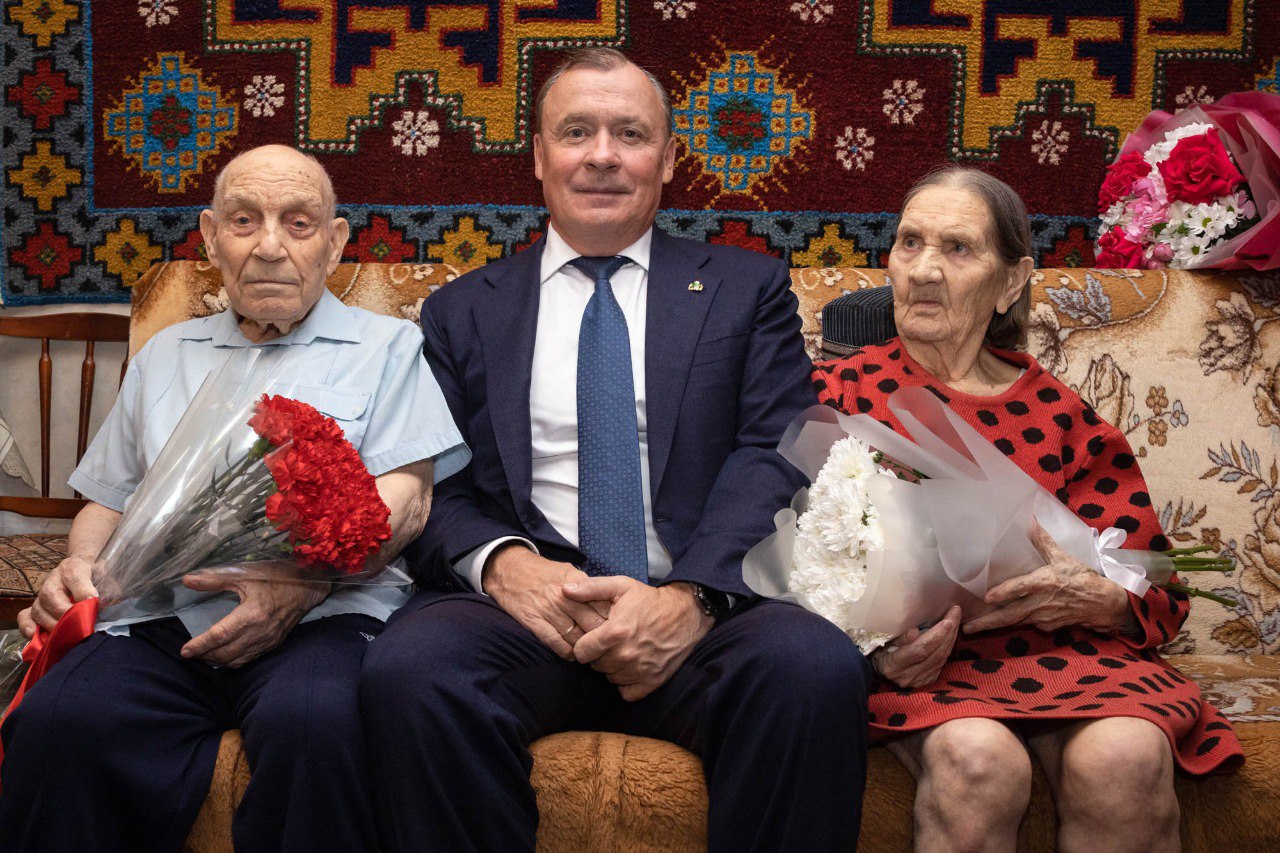 Алексей Орлов: Ветерану Великой Отечественной войны, Почётному гражданину Екатеринбурга Дмитрию Петровичу Устинову сегодня исполнился 101 год! Алексей Орлов: Ветерану Великой Отечественной войны, Почётному гражданину Екатеринбурга Дмитрию Петровичу Устинову сегодня исполнился 101 год!